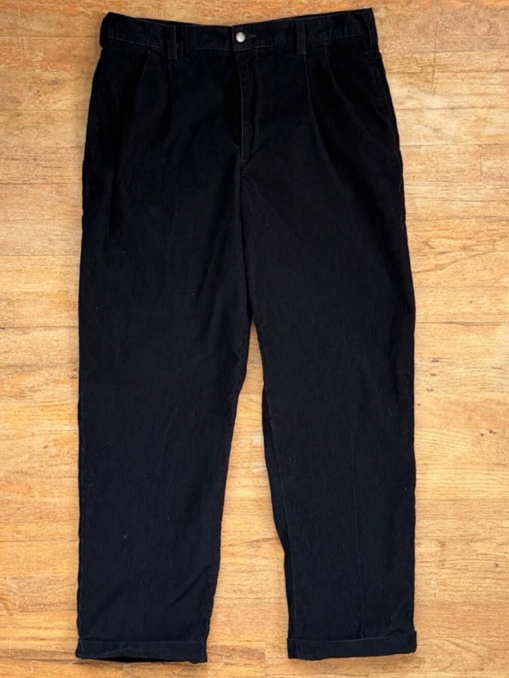 Vintage Mens Double Pleated Corduroy Pants Size 32/33x30 90s Black Cotton Waled